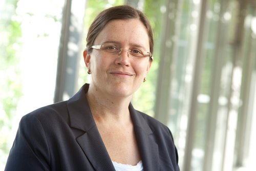 Prof. Pamela Fischer-Posovszky forscht im Rahmen einer Heisenberg-Professur zum Verständnis von Fettgewebe (Foto: Universitätsklinikum Ulm / H.Grandel)