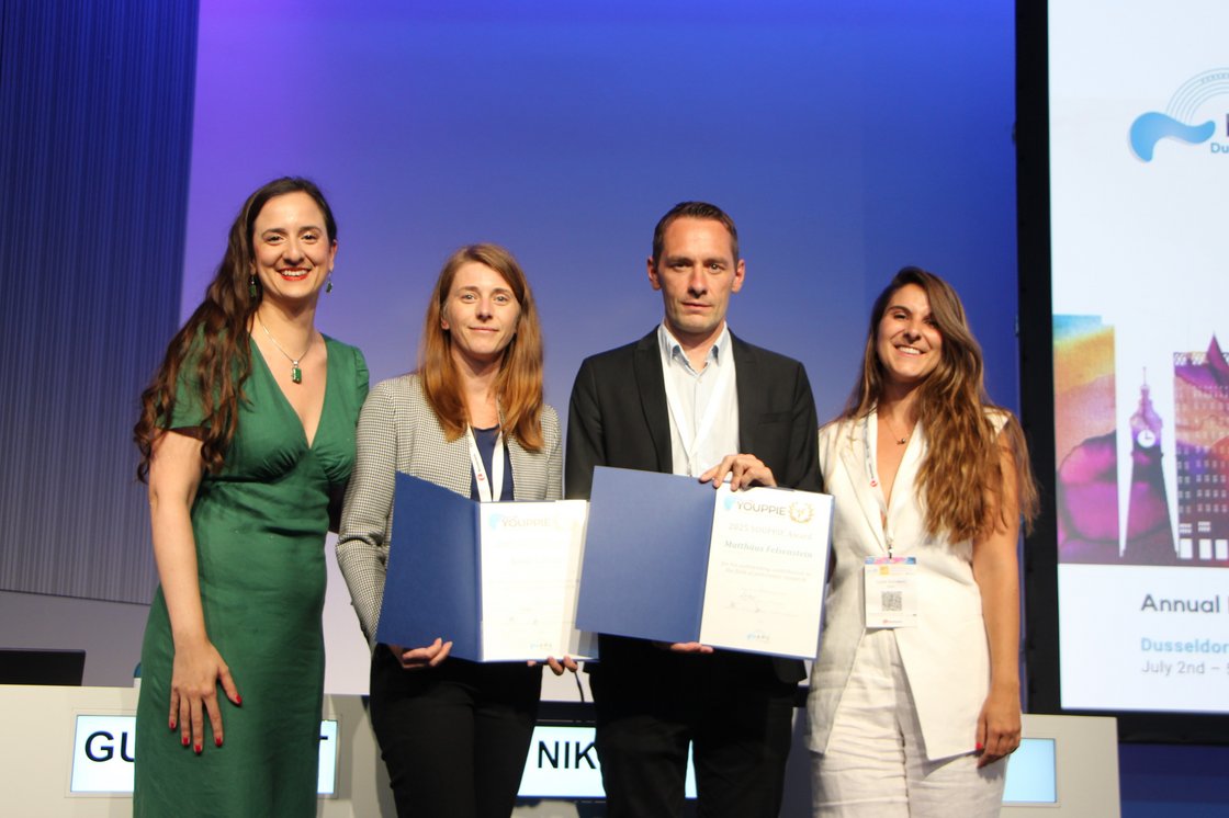 Quelle: EPC Sandra Heller receiving the Yhppie Award