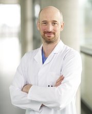 Profilbild von PD Dr. med. Lukas Perkhofer